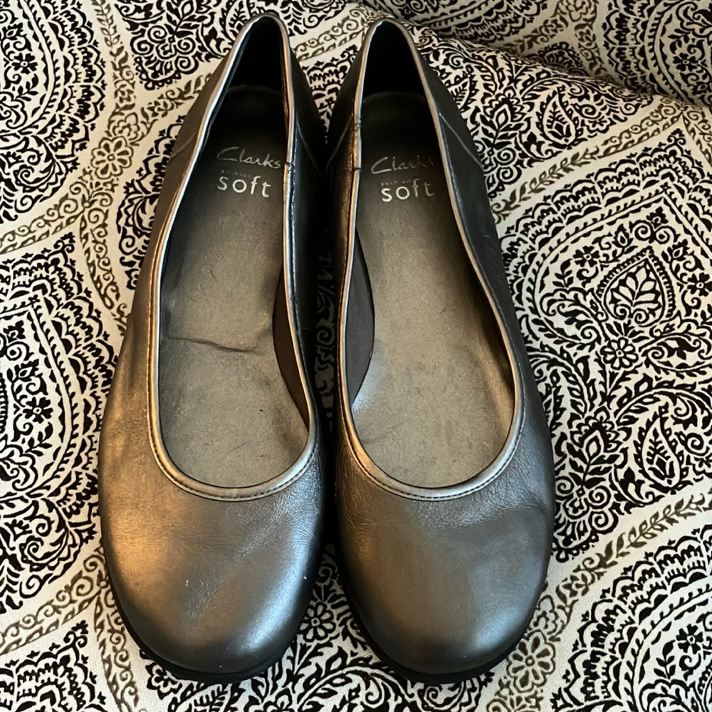 Clarks ballet flats 9.5 wide